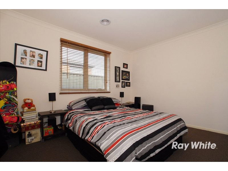 49 Tyndall Street, Cranbourne VIC 3977