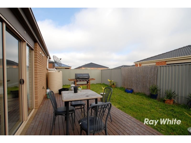 49 Tyndall Street, Cranbourne VIC 3977