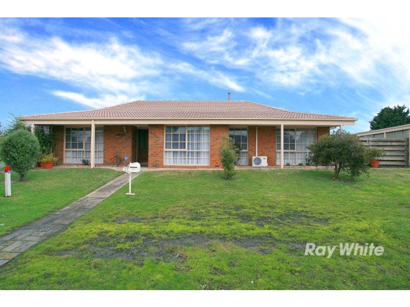 25 Denham Crescent, Cranbourne VIC 3977