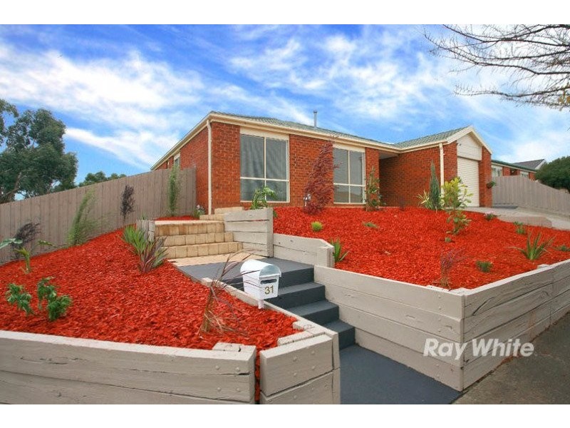 31 Bates Street, Cranbourne VIC 3977