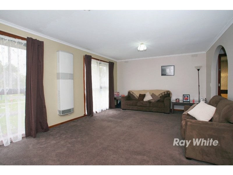 3 Geoffrey Court, Cranbourne VIC 3977