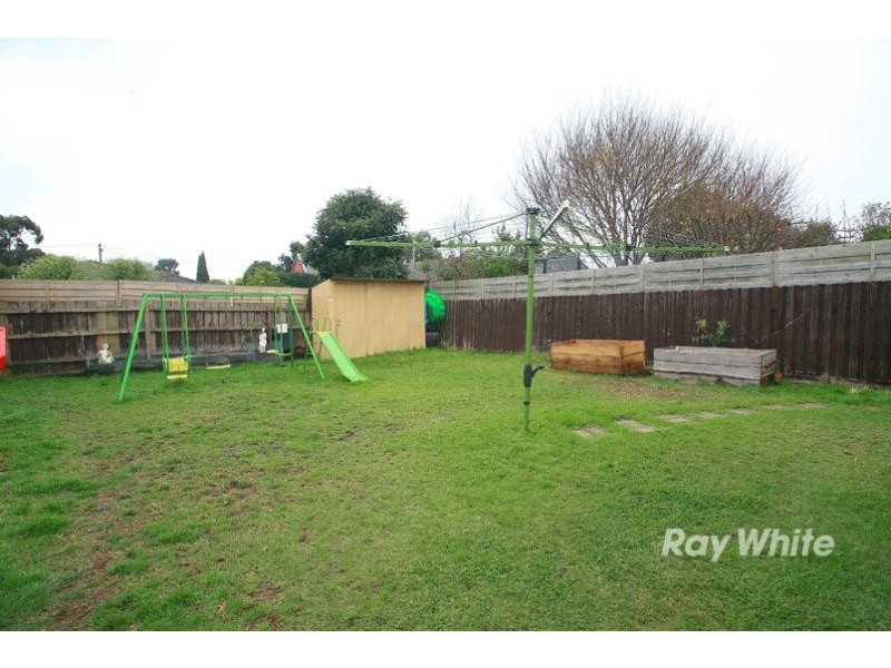3 Geoffrey Court, Cranbourne VIC 3977
