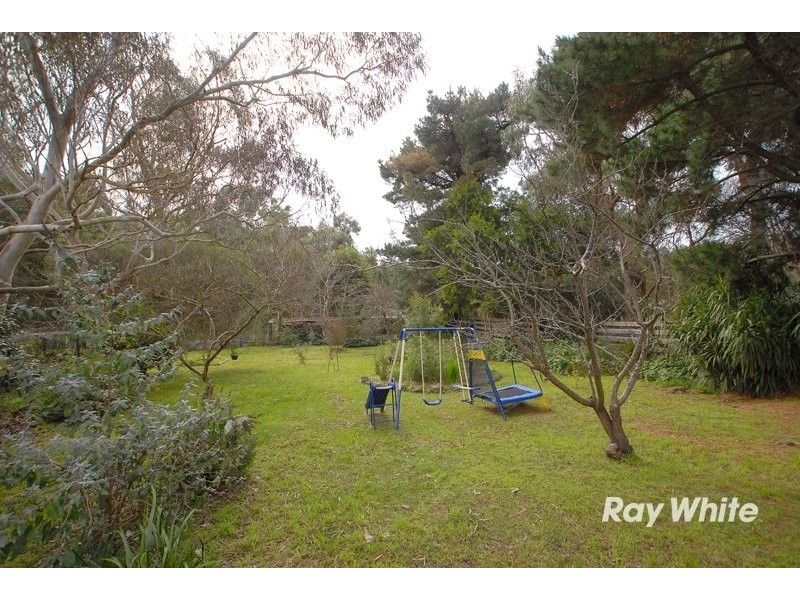 35 Glenalva Parade, Cannons Creek VIC 3977