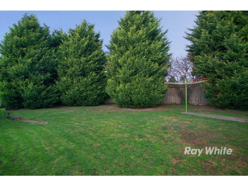 96 Toirram Crescent, Cranbourne VIC 3977