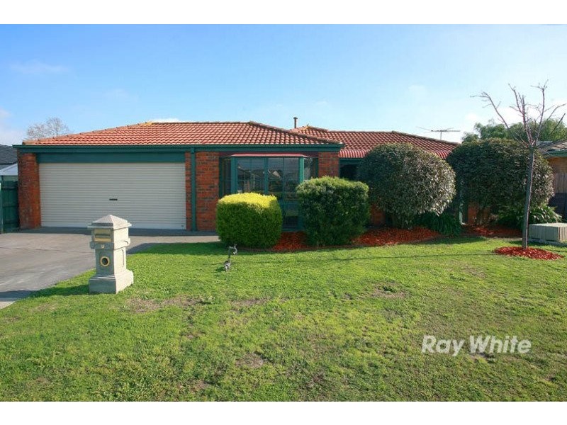 9 Franks Way, Cranbourne North VIC 3977