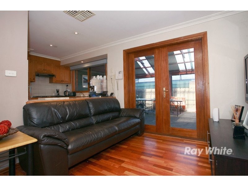 9 Franks Way, Cranbourne North VIC 3977