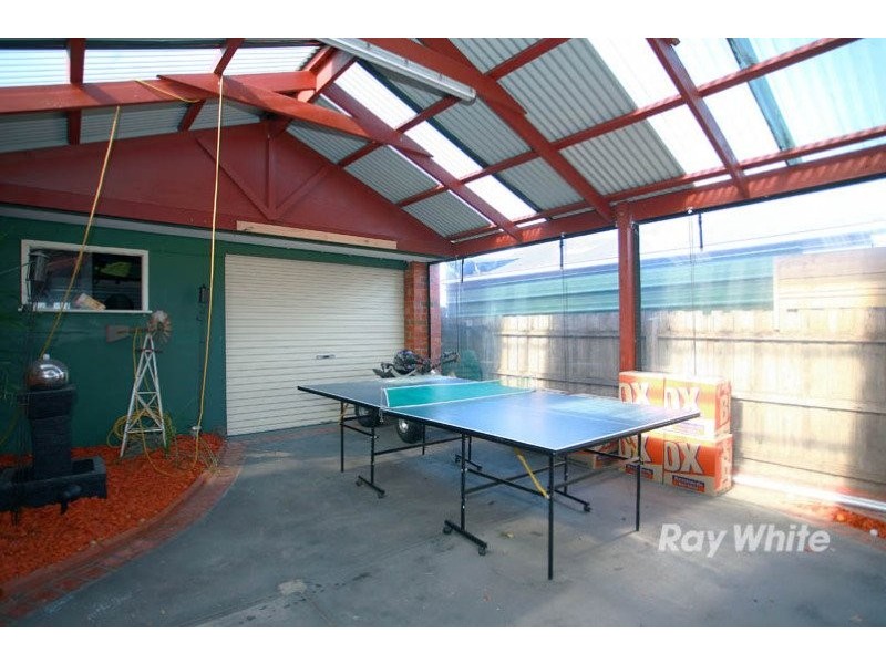 9 Franks Way, Cranbourne North VIC 3977