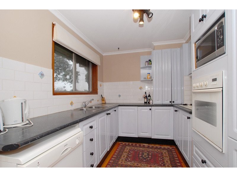62 Camms Road, Cranbourne VIC 3977