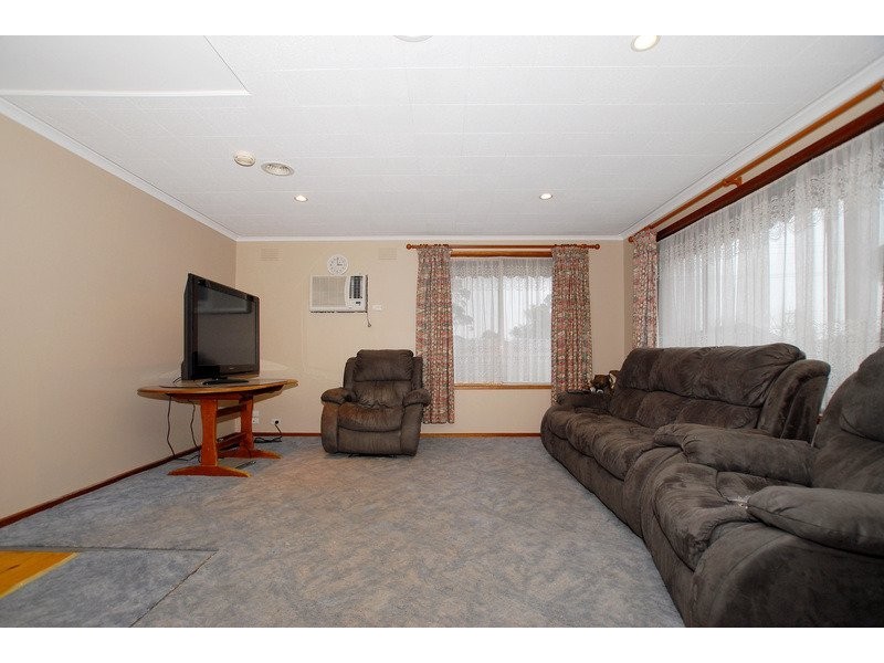 62 Camms Road, Cranbourne VIC 3977