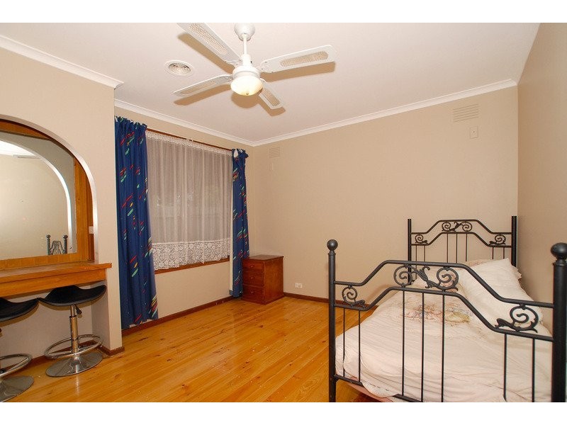 62 Camms Road, Cranbourne VIC 3977