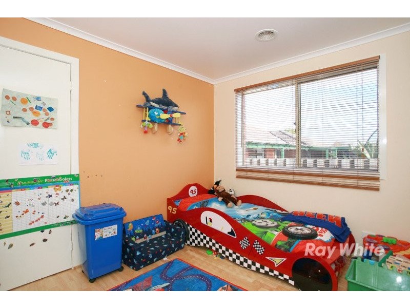 3 Sharyn Street, Cranbourne VIC 3977