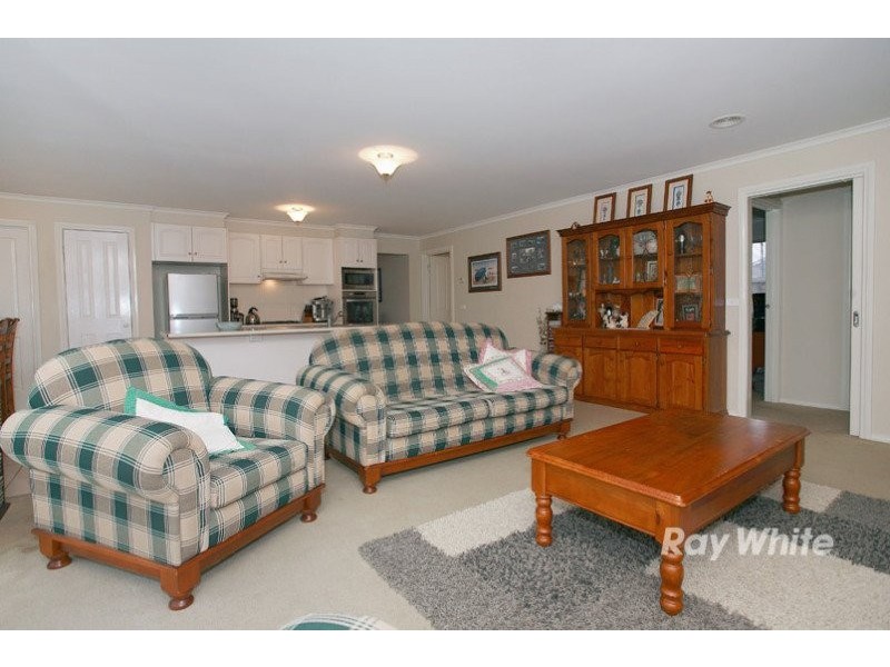 9 Silverstone Drive, Cranbourne VIC 3977