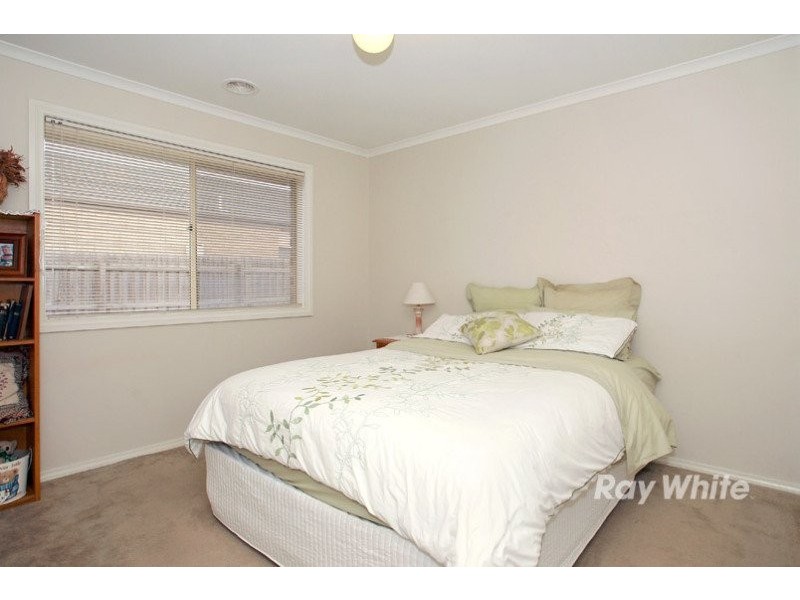 9 Silverstone Drive, Cranbourne VIC 3977