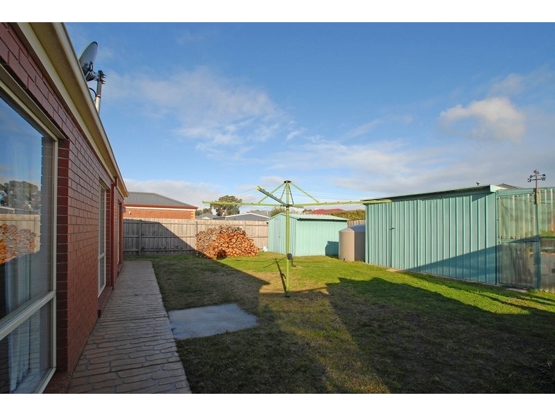 15 Petrel Close, Blind Bight VIC 3980