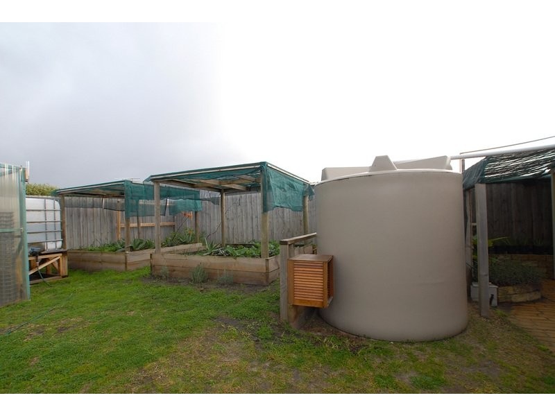 15 Petrel Close, Blind Bight VIC 3980