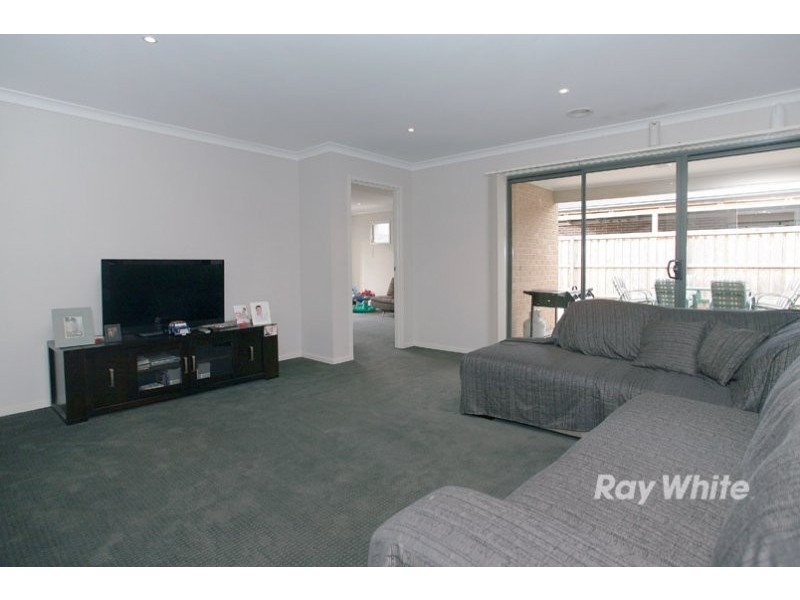 20 Forest Oak Court, Cranbourne VIC 3977