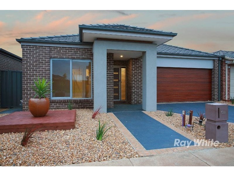138 Alisma Blvd, Cranbourne North VIC 3977