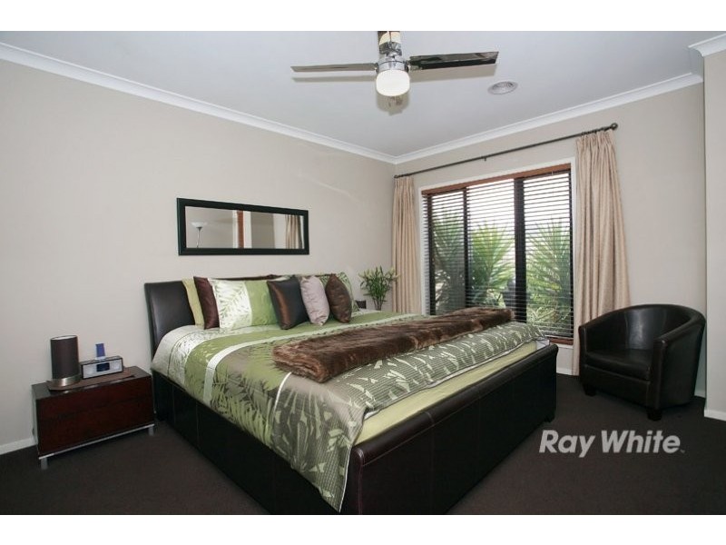 5 Carmody Court, Cranbourne VIC 3977