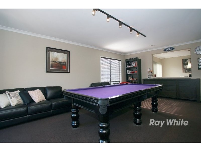 5 Carmody Court, Cranbourne VIC 3977