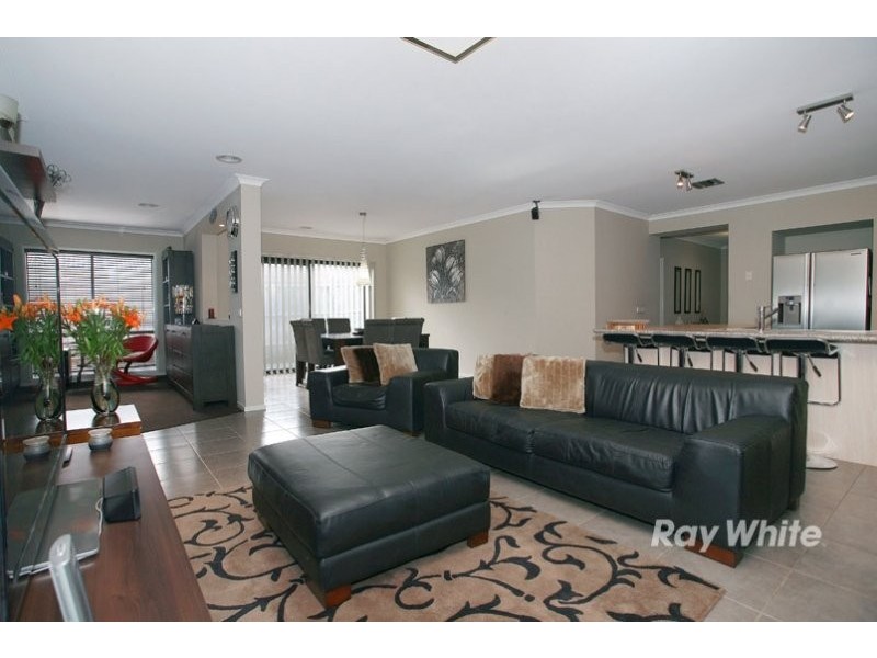 5 Carmody Court, Cranbourne VIC 3977