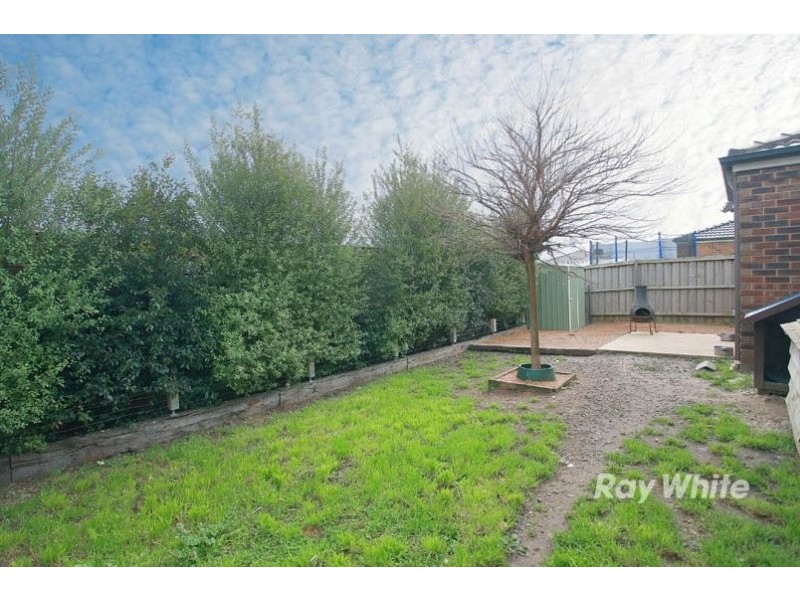 5 Carmody Court, Cranbourne VIC 3977