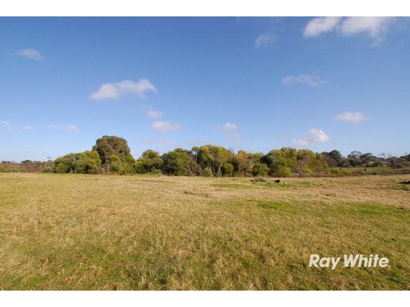 25 Maraline Road, Skye VIC 3977