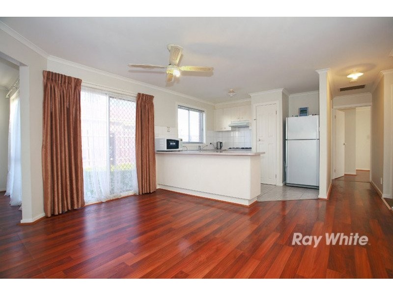 4 Nyah Place, Cranbourne VIC 3977