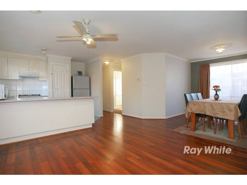 4 Nyah Place, Cranbourne VIC 3977