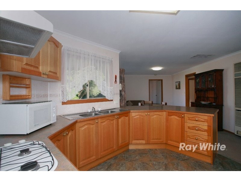 14 Reginald Court, Cranbourne VIC 3977