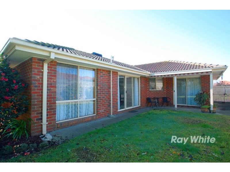 14 Reginald Court, Cranbourne VIC 3977