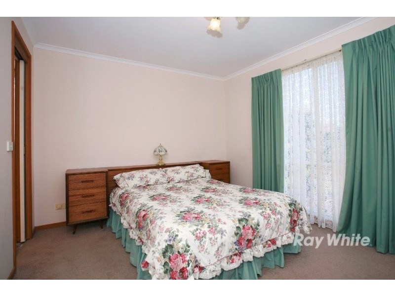 14 Reginald Court, Cranbourne VIC 3977