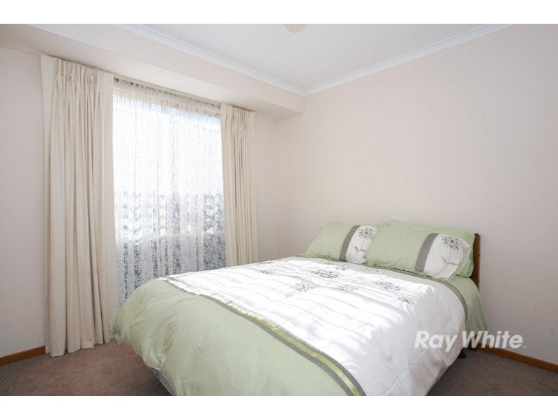 14 Reginald Court, Cranbourne VIC 3977