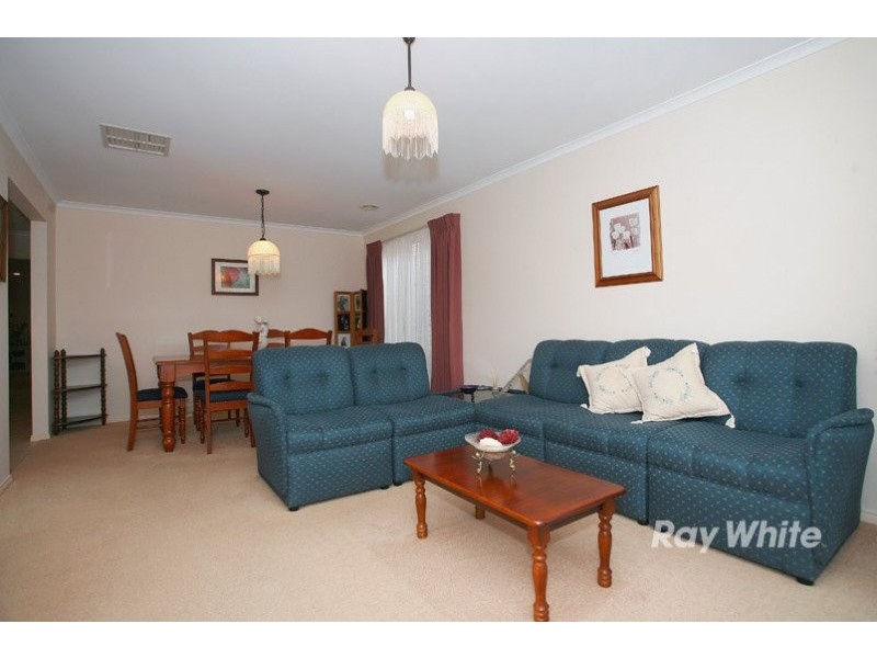 118 Aylmer Road, Lyndhurst VIC 3975