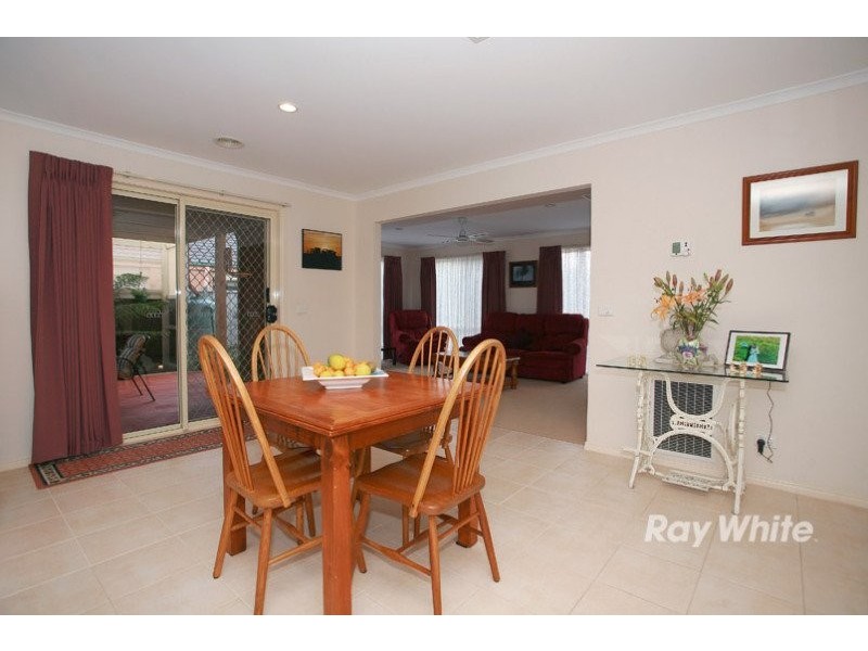 118 Aylmer Road, Lyndhurst VIC 3975