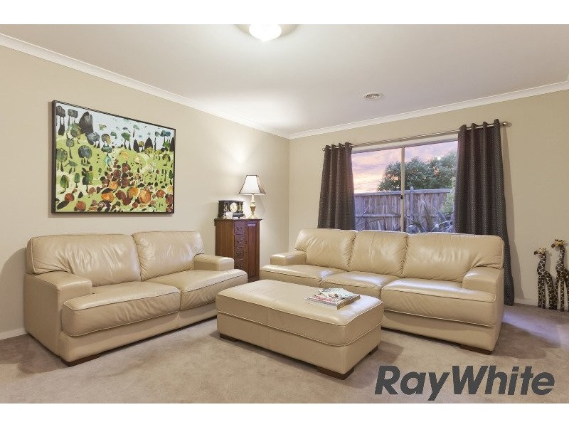 31 Broadstone Way, Cranbourne VIC 3977