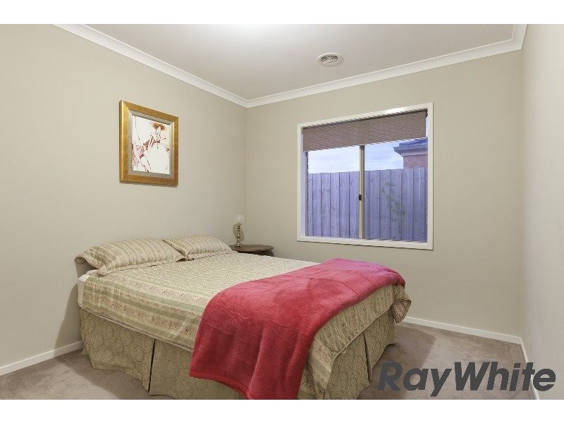 31 Broadstone Way, Cranbourne VIC 3977