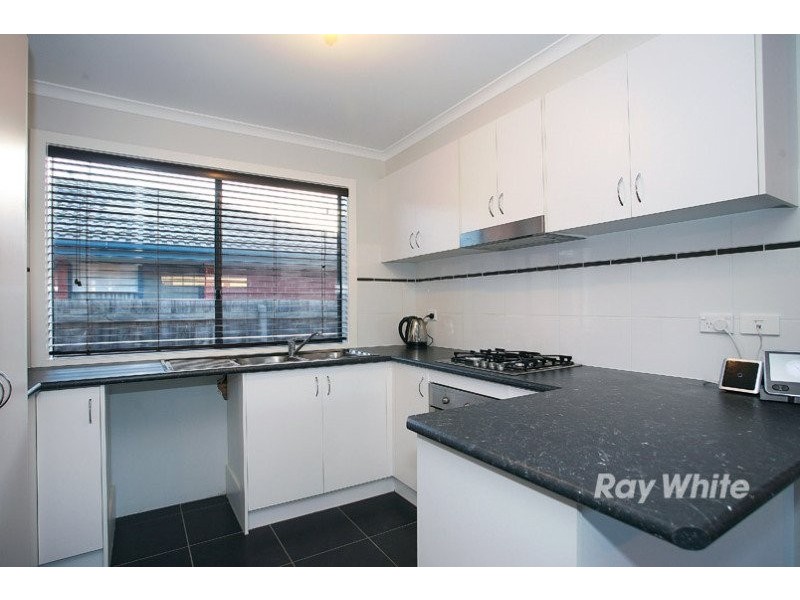 5 Bellbrae Crescent, Cranbourne VIC 3977