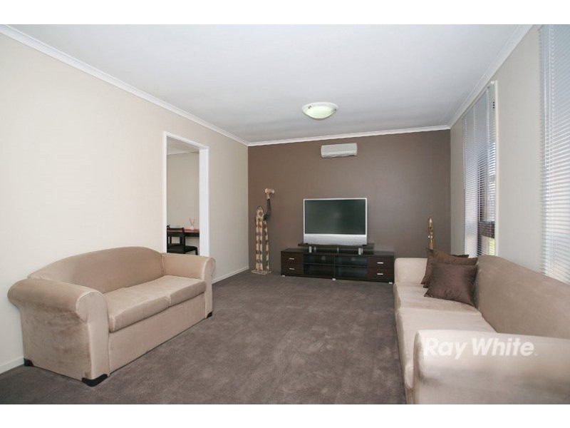 2/7 Banks Road, Cranbourne VIC 3977
