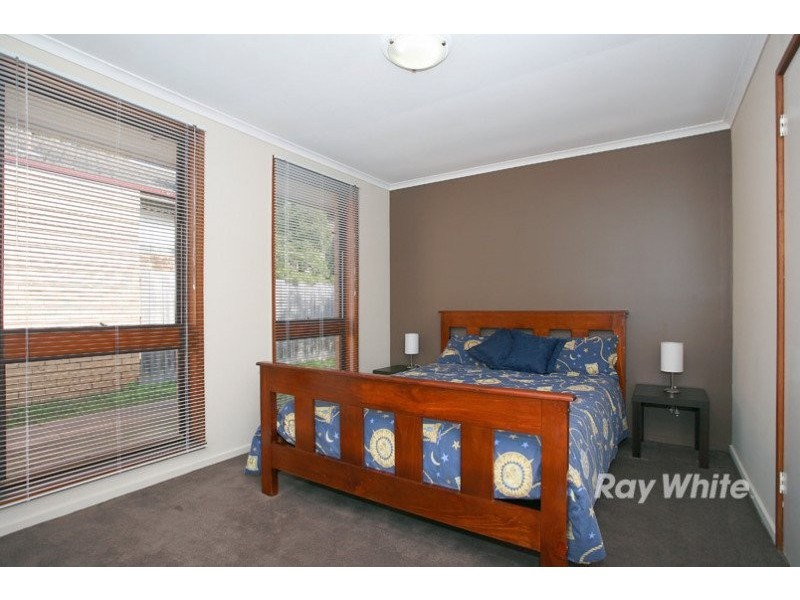2/7 Banks Road, Cranbourne VIC 3977