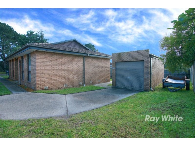 2/7 Banks Road, Cranbourne VIC 3977