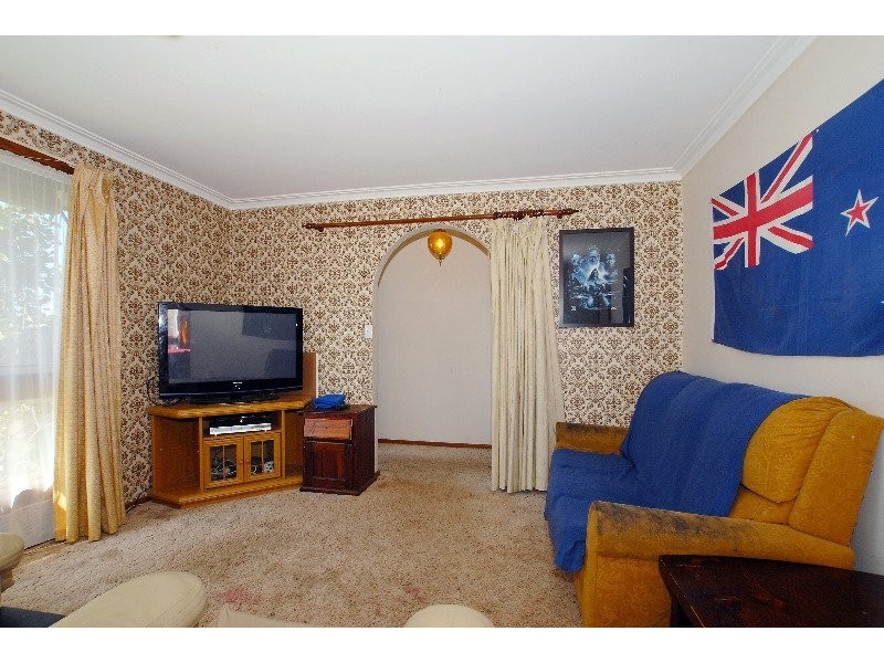 33 Lorna Street, Cranbourne VIC 3977