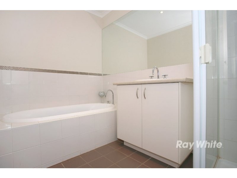 34/13 Kirren Close, Cranbourne VIC 3977