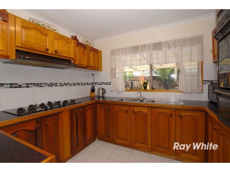 10 Maureen Close, Cranbourne VIC 3977
