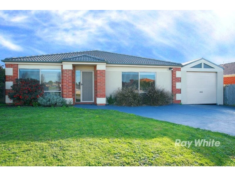 7 Michaelia Close, Cranbourne VIC 3977