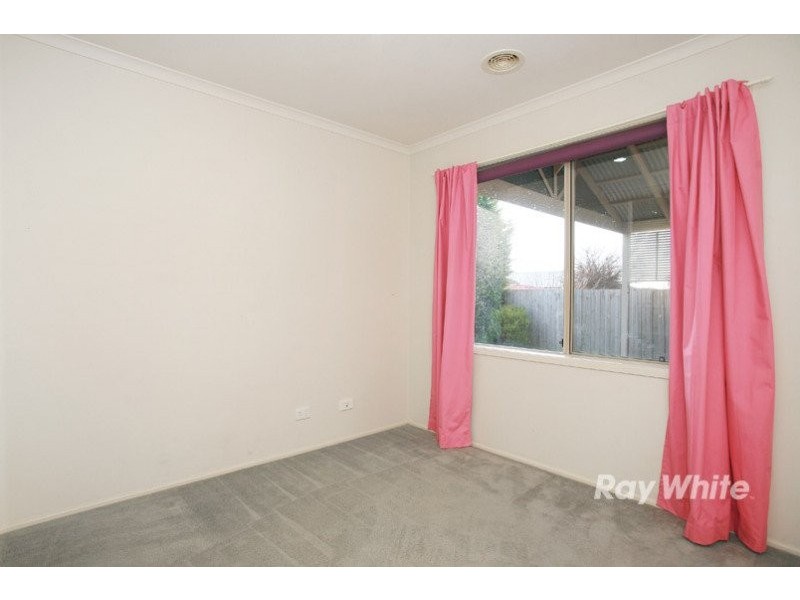 7 Michaelia Close, Cranbourne VIC 3977