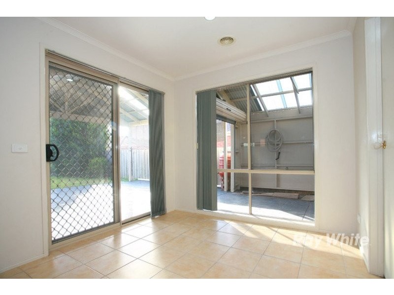 7 Michaelia Close, Cranbourne VIC 3977