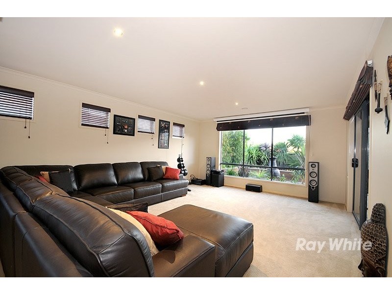 5 Castawellan Street, Lyndhurst VIC 3975