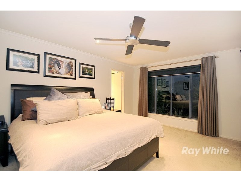 5 Castawellan Street, Lyndhurst VIC 3975