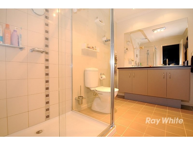 5 Castawellan Street, Lyndhurst VIC 3975