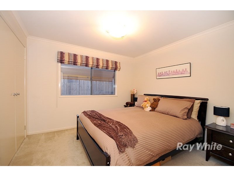 5 Castawellan Street, Lyndhurst VIC 3975